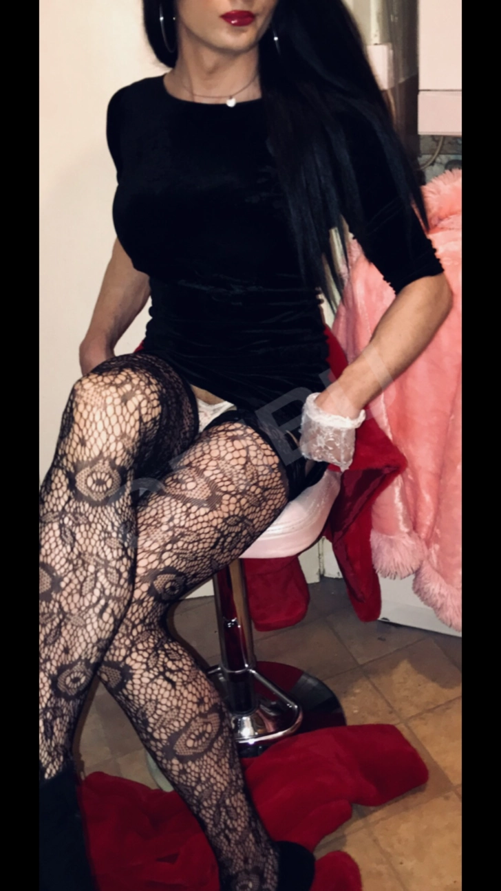 Trans, Shemales and Crossdressers, Olaine. Nikky1983: sintijarimova@yahoo.com 1